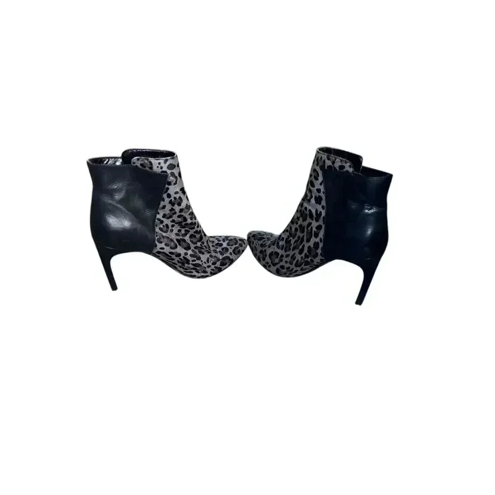 Vince Camuto Cone Heel Calf Hair Animal Print Leather Ankle  Sz 9.5 Mob Wife